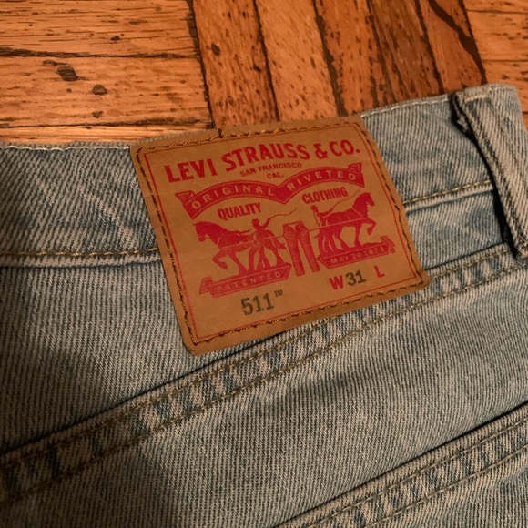 Vintage Levi’s Light Wash Cutoff Jean Denim Shorts Biker Skater Rolled Jean - Picture 3 of 4